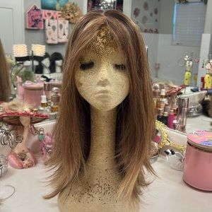 Eva & Chloe 22” size medium wig/sheitel! 💯 human hair and pre-owned!